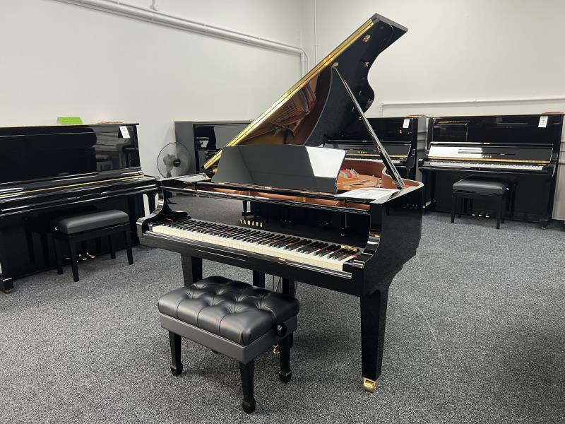 Yamaha C3X Grand Piano at Piano Traders