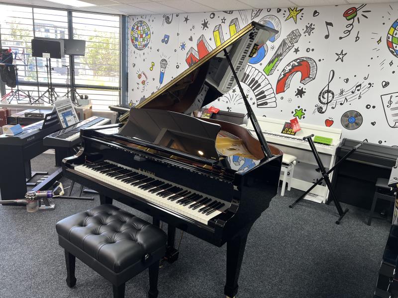 Kawai RX1A Grand Piano Piano Traders